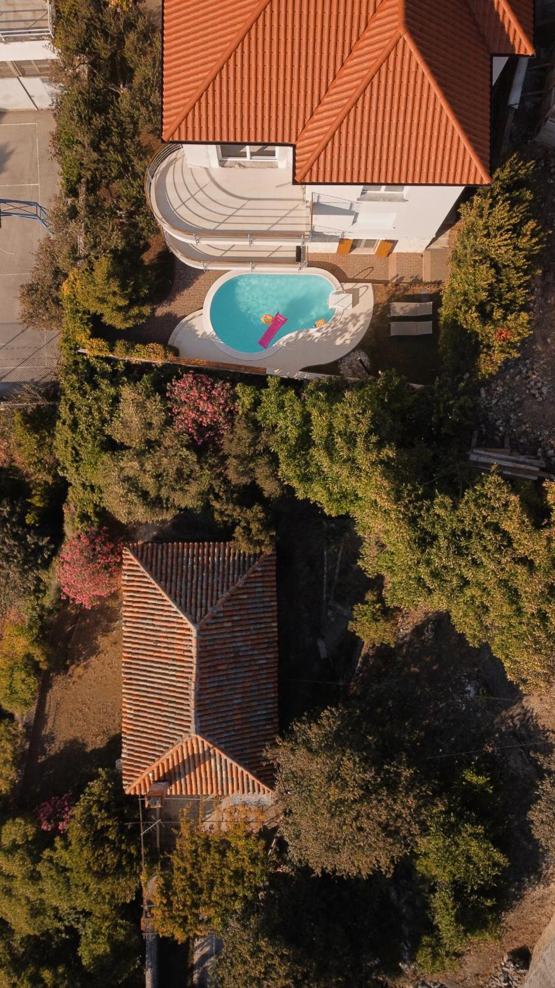 Luxurious City Retreat With Pool Шибеник Экстерьер фото